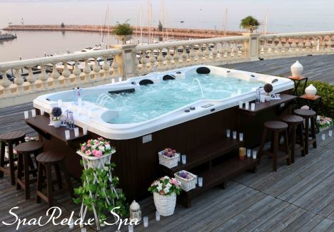 SPA de massagem com hidromassagem para festas - 9A70